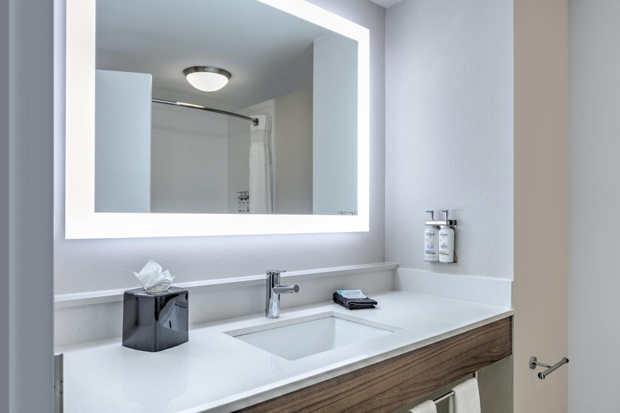 Holiday Inn Express Hotel & Suites Clute-Lake Jackson By Ihg Kültér fotó