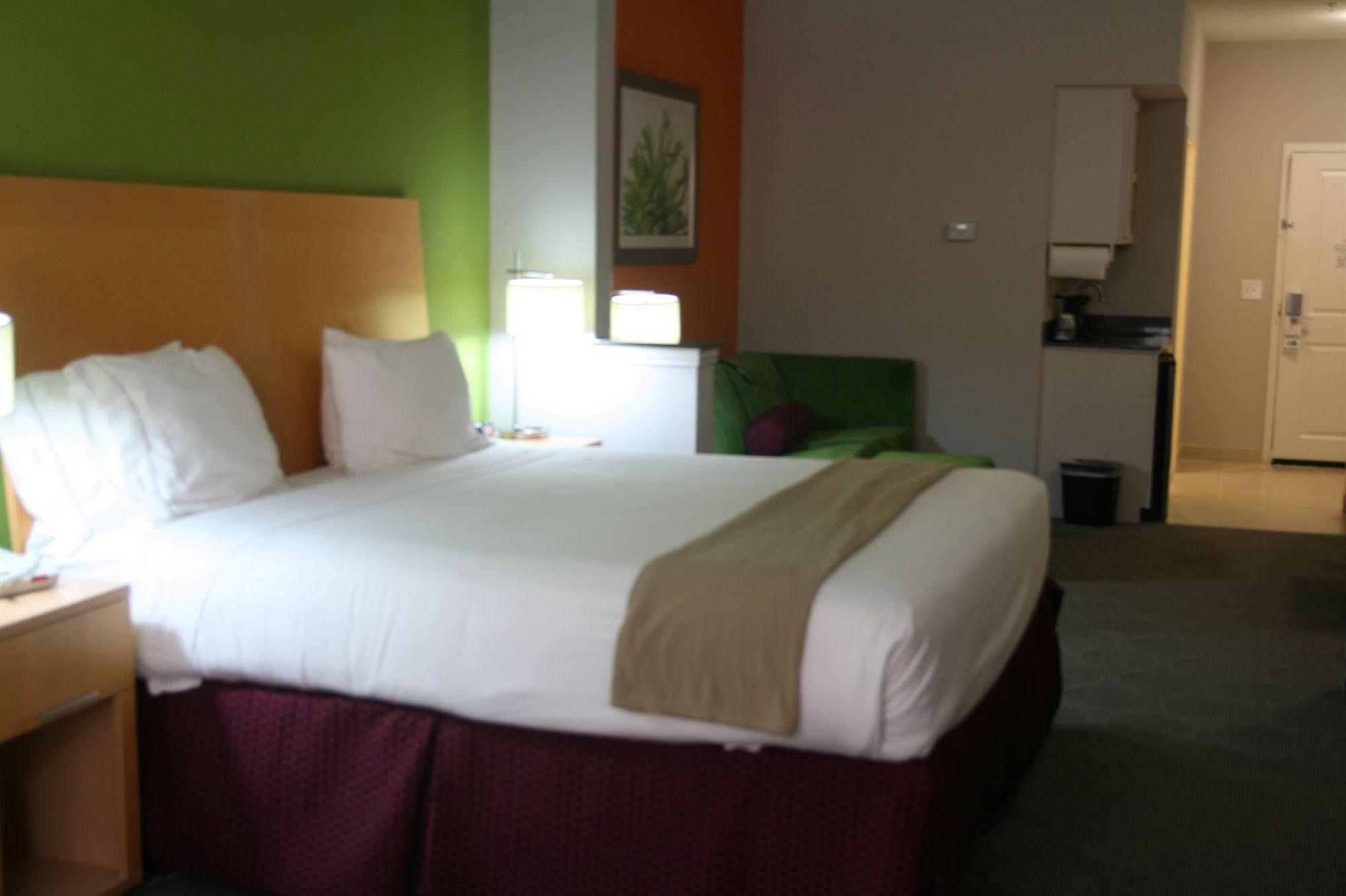 Holiday Inn Express Hotel & Suites Clute-Lake Jackson By Ihg Kültér fotó